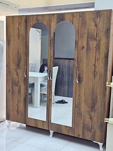 Dolab 210₼ satılır En - 1.80 sm Hundurluk - 2 metır Derınlık - lalafo.az -da Dolab 210₼ satılır En - 1.80 sm Hundurluk - 2 metır Derınlık -