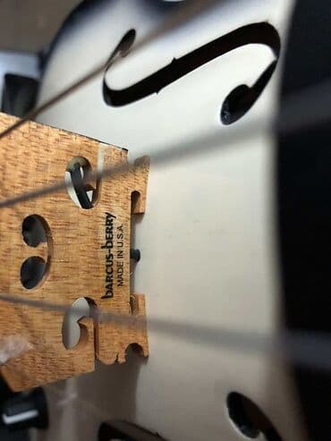 Электроскрипки: Barcus Berry Skripkasi satılır. Həm akustik həm elektron. Amerikadan at lalafo.az — 3 Электроскрипки: Barcus Berry Skripkasi satılır. Həm akustik həm elektron. Amerikadan — 3