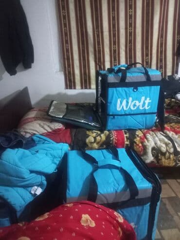 Wolt brendli yemək çatdırılma çantaları və aksesuarları 3 wolt sukasi lalafo.az -da Wolt brendli yemək çatdırılma çantaları və aksesuarları 3 wolt sukasi