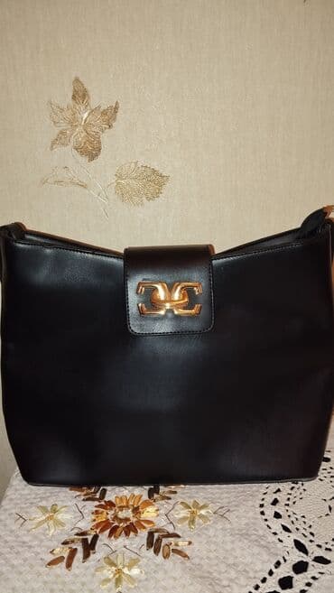 Deri çanta.turkiyeden alinib.
Firma Fabrika. Yeni etiketli lalafo.az -da Deri çanta.turkiyeden alinib.
Firma Fabrika. Yeni etiketli