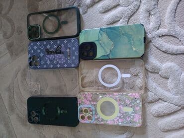 Müxtəlif rənglərdə və naxışlarda iPhone telefon qılıfları. Hər biri lalafo.az -da Müxtəlif rənglərdə və naxışlarda iPhone telefon qılıfları. Hər biri