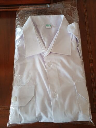 Kişi köynəyi,paqonlu və 2 cibli.44 razmer,30 manat lalafo.az -da Kişi köynəyi,paqonlu və 2 cibli.44 razmer,30 manat