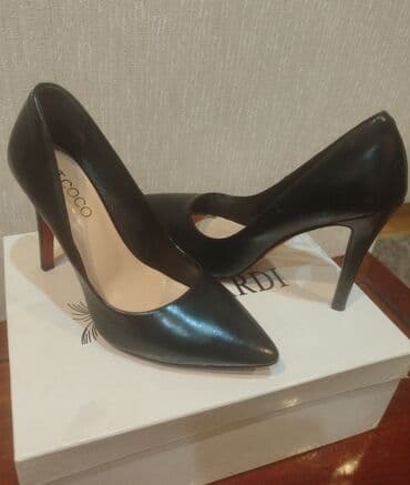 Tuflilər, Ölçü: 37, rəng - Qara, İşlənmiş lalafo.az -da Tuflilər, Ölçü: 37, rəng - Qara, İşlənmiş