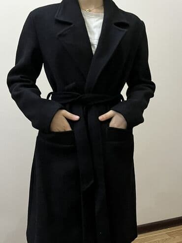 Qadınlar üçün klassik qara palto - Uzun model, dizaltı kəsim - lalafo.az -da Qadınlar üçün klassik qara palto - Uzun model, dizaltı kəsim -