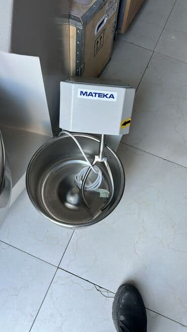 Peşəkar mətbəx avadanlıqları paketi - Xəmir yoğurma aparatı (MATEKA) lalafo.az -da Peşəkar mətbəx avadanlıqları paketi - Xəmir yoğurma aparatı (MATEKA)