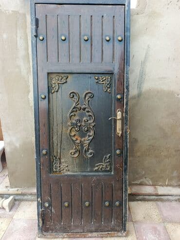 Seyf qapi satilir 160azn.Olcu 80x2.Her iki uzude eynidi.Hec bir lalafo.az -da Seyf qapi satilir 160azn.Olcu 80x2.Her iki uzude eynidi.Hec bir