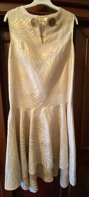 1 dəfə toya geyinilib.Yeni kimidir.Heç bir defekti yoxdur.Arxasında lalafo.az -da 1 dəfə toya geyinilib.Yeni kimidir.Heç bir defekti yoxdur.Arxasında