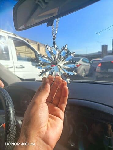 Kristal qar dənəciyi formasında asma bəzək - Avtomobil arxa güzgüsünə lalafo.az -da Kristal qar dənəciyi formasında asma bəzək - Avtomobil arxa güzgüsünə