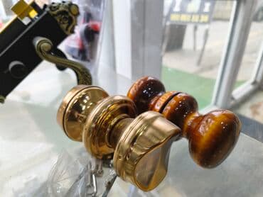 Qapı dəstəyi və daxili kilid mexanizmi seti - Material: metal korpus lalafo.az -da Qapı dəstəyi və daxili kilid mexanizmi seti - Material: metal korpus