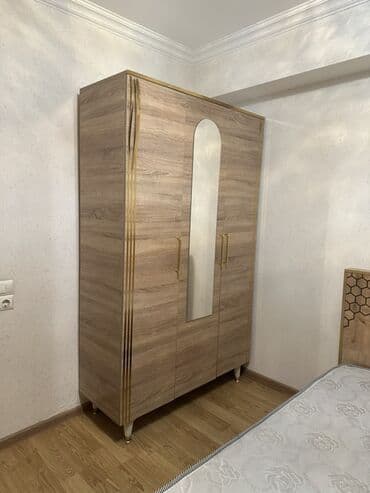 Açılan, 3 qapılı Düz dolab, Qarderob, paltar dolabı lalafo.az -da Açılan, 3 qapılı Düz dolab, Qarderob, paltar dolabı