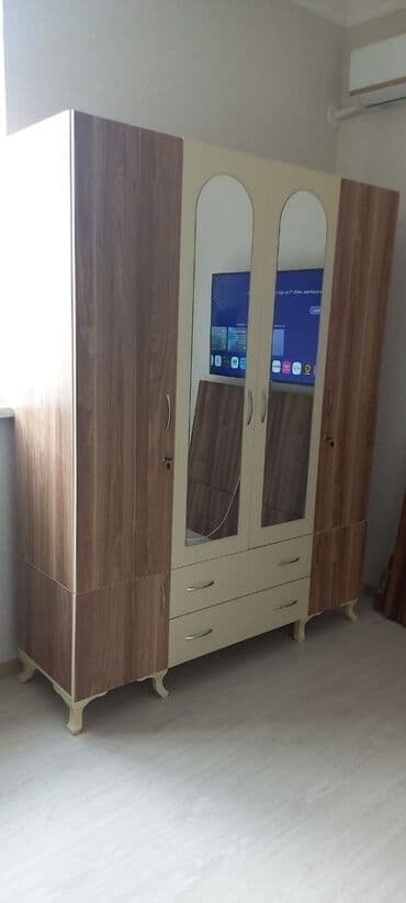 Açılan, 4 qapılı Düz dolab, Şifonyer lalafo.az -da Açılan, 4 qapılı Düz dolab, Şifonyer