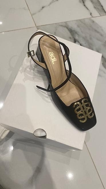 AdL qadın ayaqqabısı – slingback model ( cəmisi 1 dəfə geyinilib) alan lalafo.az -da AdL qadın ayaqqabısı – slingback model ( cəmisi 1 dəfə geyinilib) alan