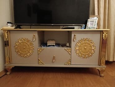 Yeni, Düz TV altlığı, Polkalı lalafo.az -da Yeni, Düz TV altlığı, Polkalı