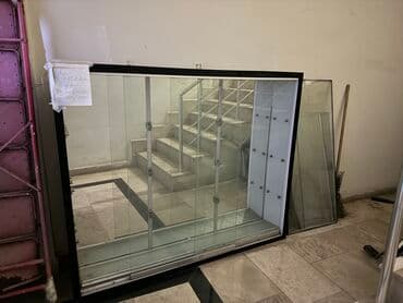 Qizil vitrinidi 450 m alinib cox ucuz satilir !!! Duxu,sigaret ve s lalafo.az -da Qizil vitrinidi 450 m alinib cox ucuz satilir !!! Duxu,sigaret ve s