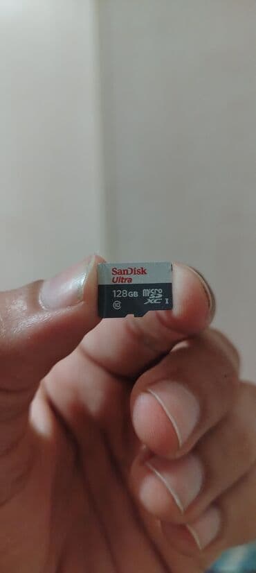 Wekilde Gorduyunuz.128 GB Micro Kart Satiram.1 Hefte Istifade lalafo.az -da Wekilde Gorduyunuz.128 GB Micro Kart Satiram.1 Hefte Istifade