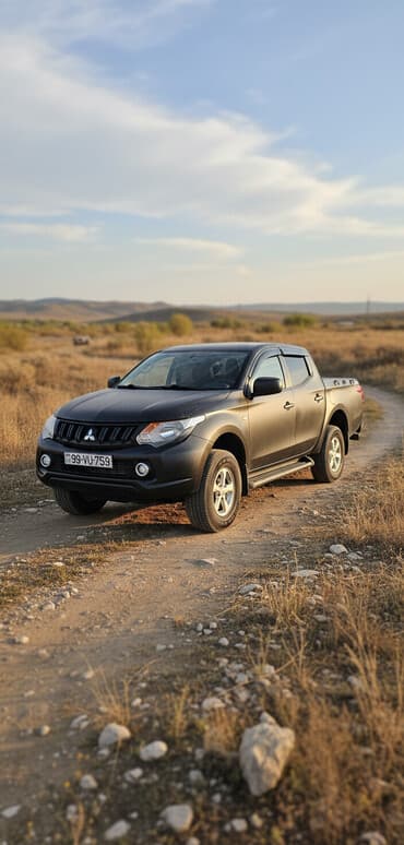 Mitsubishi L200: 2.5 l | 2017 il 205000 km Pikap lalafo.az -da Mitsubishi L200: 2.5 l | 2017 il 205000 km Pikap
