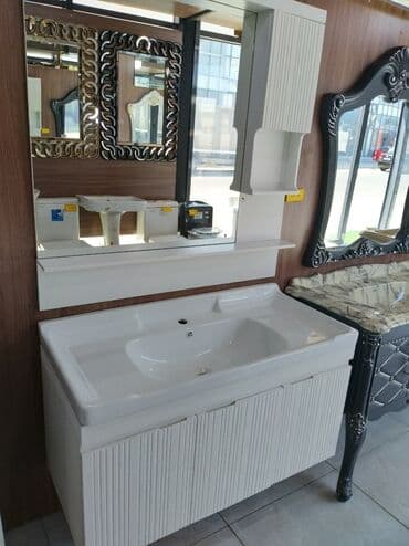 Ağ rəngli, müasir dizaynlı hamam mebeli dəsti. Dəstə yuyulma lavabosu lalafo.az -da Ağ rəngli, müasir dizaynlı hamam mebeli dəsti. Dəstə yuyulma lavabosu