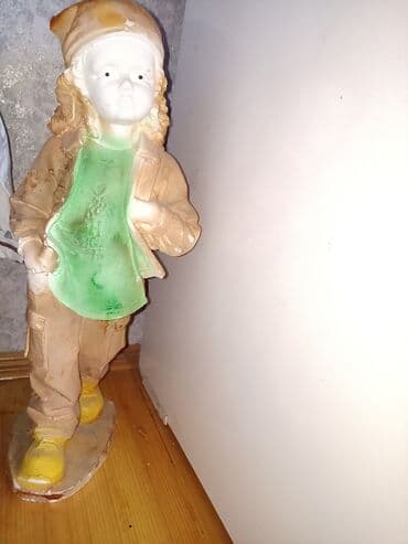 Oyma işi əl işi oğlan fiqur.Hündürlüyü :50 sm.Yeni.Material :Gips lalafo.az -da Oyma işi əl işi oğlan fiqur.Hündürlüyü :50 sm.Yeni.Material :Gips