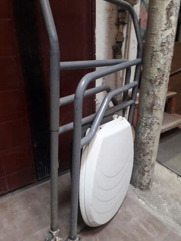 Təkərli portativ komod (WC stulu) - Metal karkaslı, möhkəm lalafo.az -da Təkərli portativ komod (WC stulu) - Metal karkaslı, möhkəm