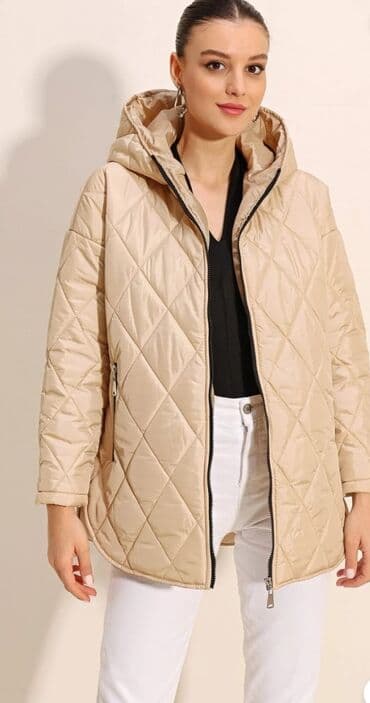 Qadınlar üçün kapüşonlu quilted (romblı tikişli) qışlıq kürkəsiz lalafo.az -da Qadınlar üçün kapüşonlu quilted (romblı tikişli) qışlıq kürkəsiz