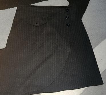 Qadın ətəyi – qara, xətli (pinstripe) dizayn - Model: A-kəsim, qısa lalafo.az -da Qadın ətəyi – qara, xətli (pinstripe) dizayn - Model: A-kəsim, qısa