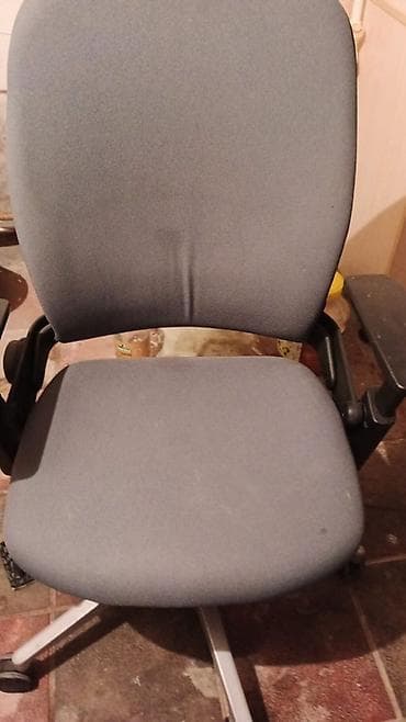 Ofis kreslosu – rahat oturacaq və geniş kürək dayağı ilə lalafo.az -da Ofis kreslosu – rahat oturacaq və geniş kürək dayağı ilə
