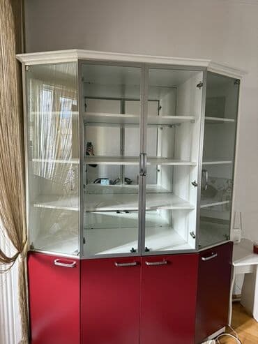 Şüşəli dolab vitrini, İşlənmiş, Ünvandan götürmə lalafo.az -da Şüşəli dolab vitrini, İşlənmiş, Ünvandan götürmə