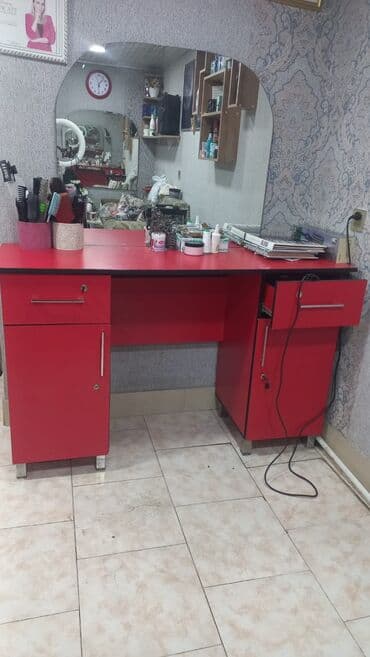 Gozellik salonu ucun mebel desti satilir . 150 azn lalafo.az -da Gozellik salonu ucun mebel desti satilir . 150 azn