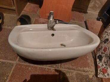 Душевые насадки, лейки: Divar tipli kiçik hamam/lavabo qabı - Material: seramik (ağ rəng) - at lalafo.az — 1 Душевые насадки, лейки: Divar tipli kiçik hamam/lavabo qabı - Material: seramik (ağ rəng) - — 1