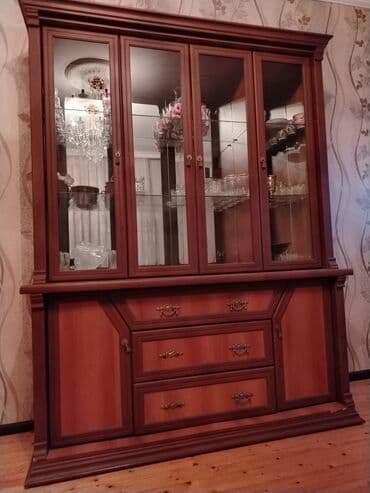 Şüşəli dolab vitrini lalafo.az -da Şüşəli dolab vitrini