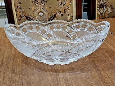 Kəsilmiş naxışlı kristal qab - Material: qalın, şəffaf kristal şüşə - lalafo.az -da Kəsilmiş naxışlı kristal qab - Material: qalın, şəffaf kristal şüşə -