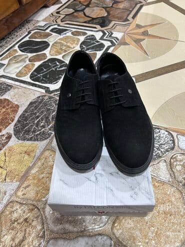 Kişi ayaqqabısı yeni trendyoldan alınıb balaca oldu razmeri qırx bir lalafo.az -da Kişi ayaqqabısı yeni trendyoldan alınıb balaca oldu razmeri qırx bir