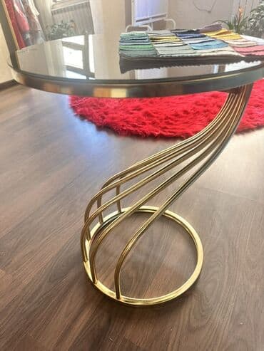 Jurnal masası, Yeni, Açılmayan, Şüşə, Yumru masa lalafo.az -da Jurnal masası, Yeni, Açılmayan, Şüşə, Yumru masa