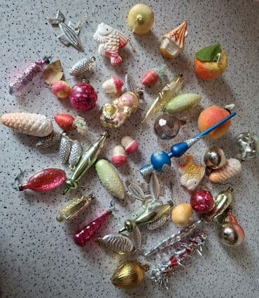 SSSRın şüşədən yolka oyuncaqları dəsti. Ayrı-ayrıda satılır. Qiymət 2 lalafo.az -da SSSRın şüşədən yolka oyuncaqları dəsti. Ayrı-ayrıda satılır. Qiymət 2