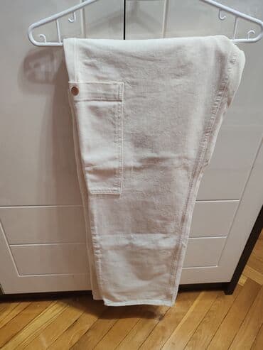 Jeans Zara, 40 ölçü (42 ölçüyə də uygundur) bol düz paça. etiketi lalafo.az -da Jeans Zara, 40 ölçü (42 ölçüyə də uygundur) bol düz paça. etiketi