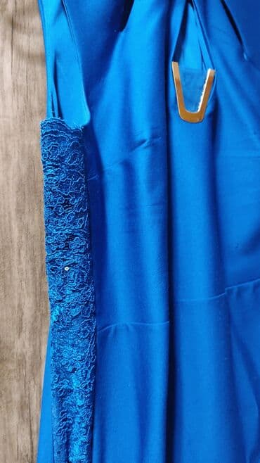 Geyim satılır ela vəziyyətdədir lalafo.az -da Geyim satılır ela vəziyyətdədir