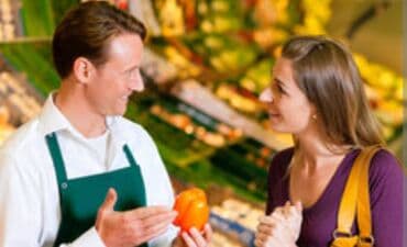 Salam sirniyyat sobesine. partime satici teleb olunur is saati 17.00 lalafo.az -da Salam sirniyyat sobesine. partime satici teleb olunur is saati 17.00