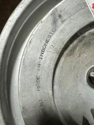 Mühərrikin hava filterləri: Ağır texnika üçün hava filtri korpusu (metall qapaqlı)Nissan Patrol lalafo.az -da — 2 Mühərrikin hava filterləri: Ağır texnika üçün hava filtri korpusu (metall qapaqlı)Nissan Patrol — 2