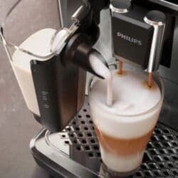 Blenderlər: Qəhvə maşını Philips, Avtomat, Süd qabı ilə, Yeni lalafo.az -da — 4 Blenderlər: Qəhvə maşını Philips, Avtomat, Süd qabı ilə, Yeni — 4