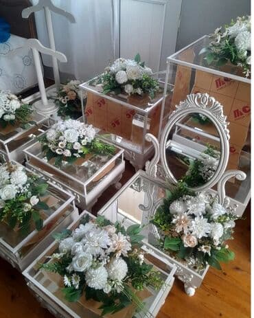 Xonça dəsti – 11 ədəd - Klassik üslubda ağ rəngli, ayna səthli və lalafo.az -da Xonça dəsti – 11 ədəd - Klassik üslubda ağ rəngli, ayna səthli və