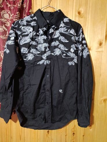 Köynək Oğlan üçün,ölçü S-M,yenidir. Сорочка новая для мужчинразм lalafo.az -da Köynək Oğlan üçün,ölçü S-M,yenidir. Сорочка новая для мужчинразм