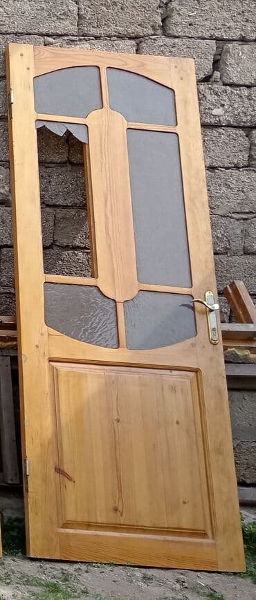 Taxta qapı 40manat bir şüşəsi sınıb belə yaxşı vezyetdedir lalafo.az -da Taxta qapı 40manat bir şüşəsi sınıb belə yaxşı vezyetdedir