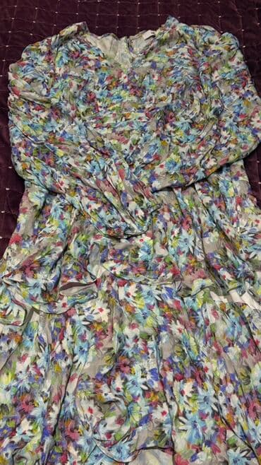 Çiçək naxışlı, yüngül və axıcı şifon don. - Rənglər: mavi, yaşıl lalafo.az -da Çiçək naxışlı, yüngül və axıcı şifon don. - Rənglər: mavi, yaşıl