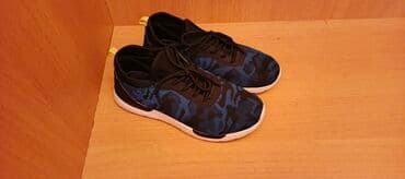 Məhsul: İdman ayaqqabısı (bağlı, ipli) Xüsusiyyətlər: - Rəng və lalafo.az -da Məhsul: İdman ayaqqabısı (bağlı, ipli) Xüsusiyyətlər: - Rəng və