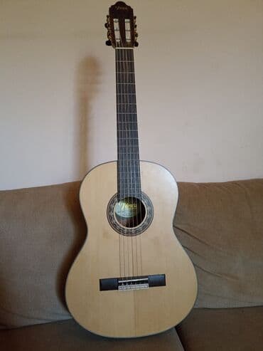 Klassik gitara lalafo.az -da Klassik gitara