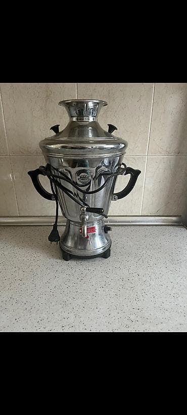 Elektrikli samovar satılır. Metal korpuslu, klassik dizayna malik lalafo.az -da Elektrikli samovar satılır. Metal korpuslu, klassik dizayna malik