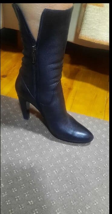 Ölçü: 40, rəng - Qara, İşlənmiş lalafo.az -da Ölçü: 40, rəng - Qara, İşlənmiş