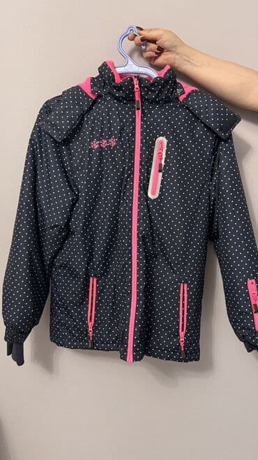 Qız uşaqları üçün qışlıq gödəkçə Rusiyadan alinjb detaylari fosfordur lalafo.az -da Qız uşaqları üçün qışlıq gödəkçə Rusiyadan alinjb detaylari fosfordur