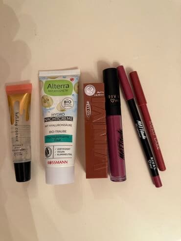 Dodaq boyası, Yeni, Ünvandan götürmə lalafo.az -da Dodaq boyası, Yeni, Ünvandan götürmə