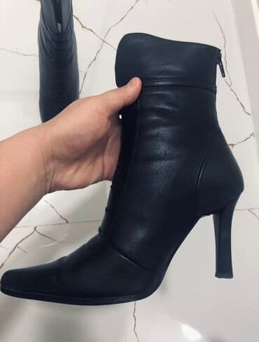 Ölçü: 38, rəng - Qara, İşlənmiş lalafo.az -da Ölçü: 38, rəng - Qara, İşlənmiş